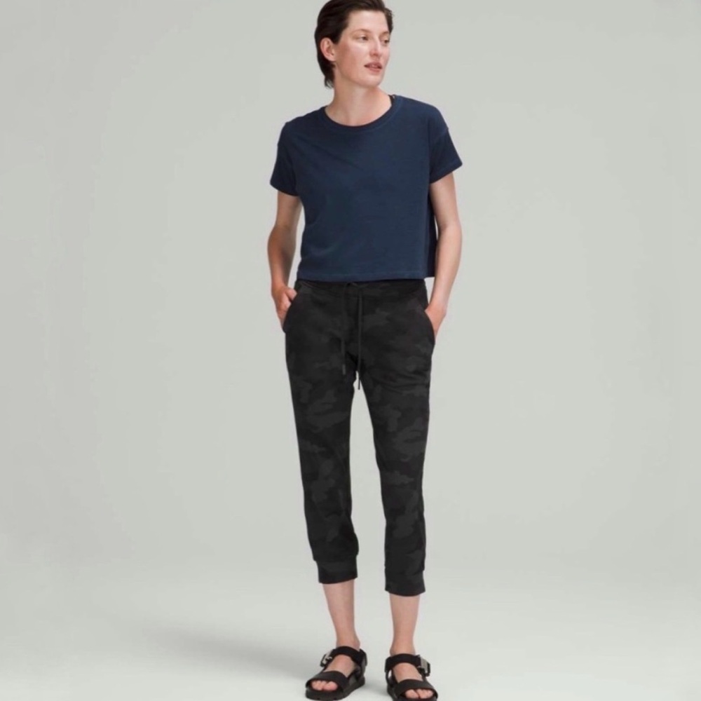 Lululemon Ready to Rulu Jogger Crop Heritage 365 Camo Deep Coal Multi Size 6